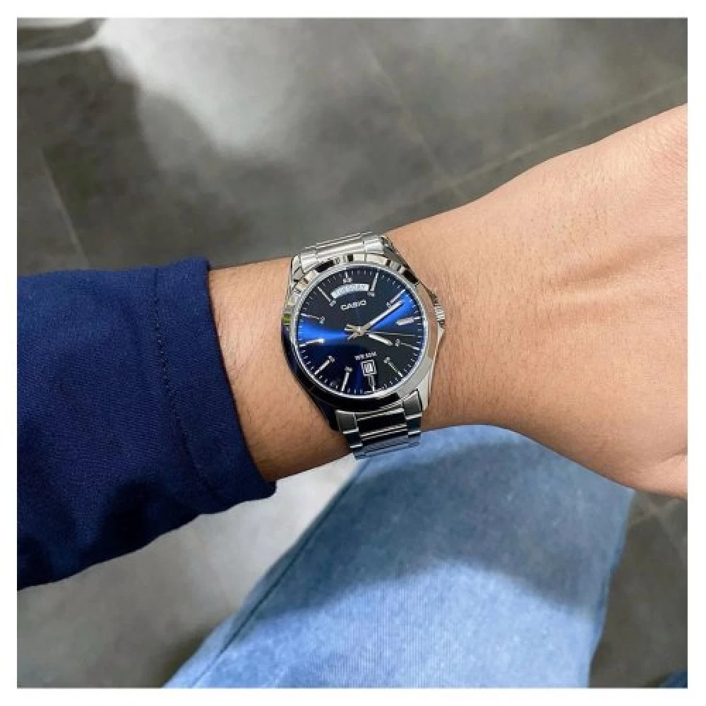  Чоловічий годинник Casio MTP-1370D-2A2 